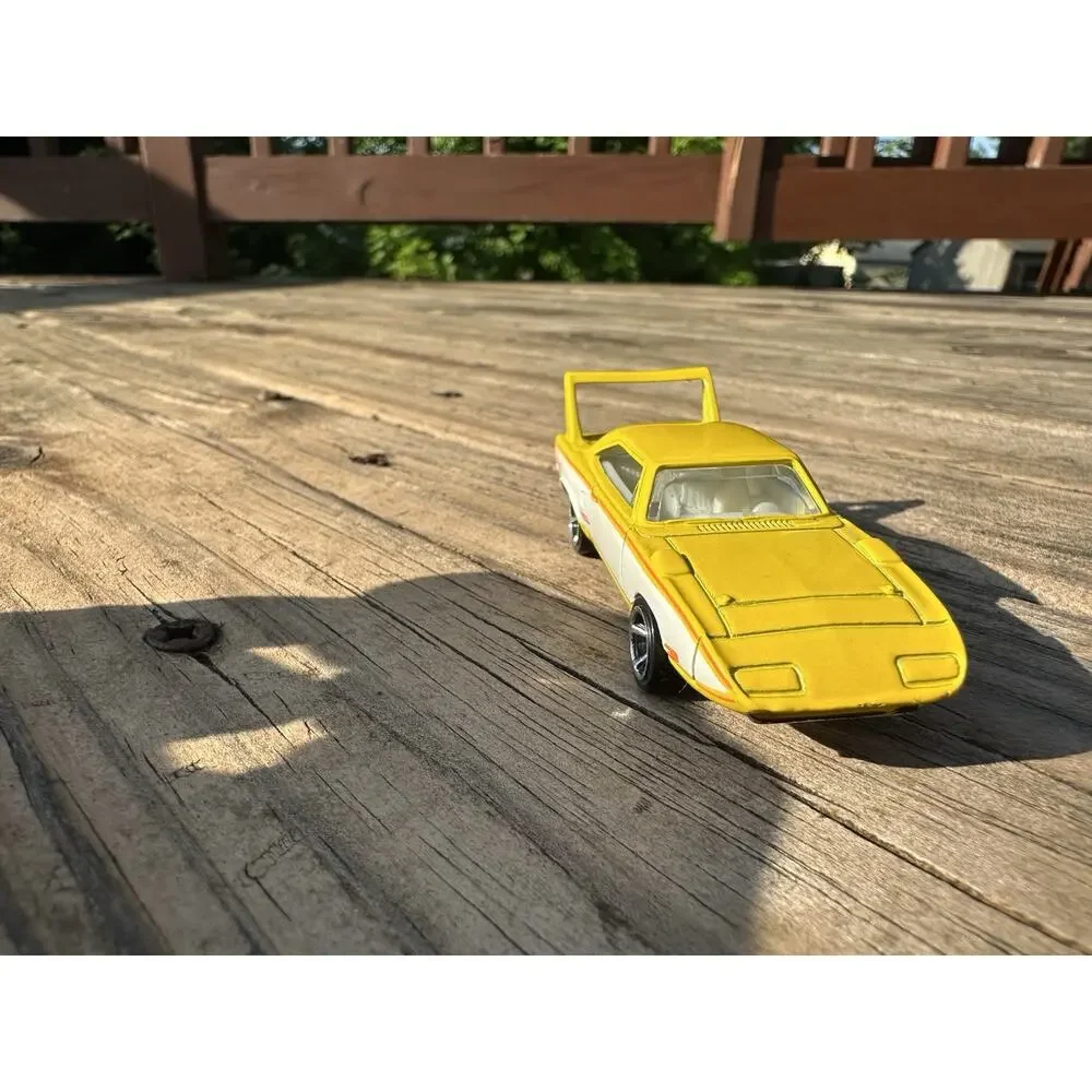 Hot Wheels 2005 hot